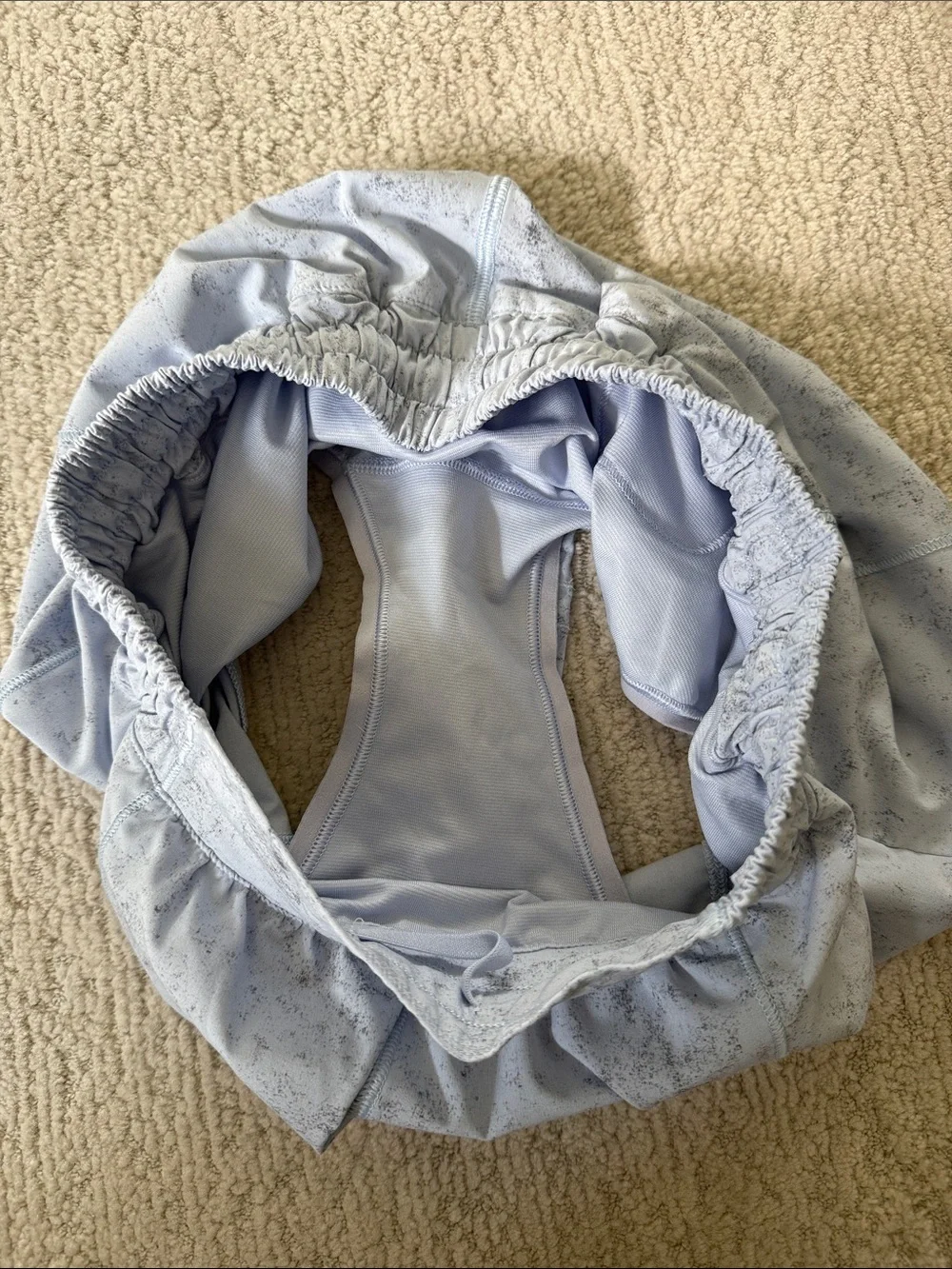 Lululemon Hottie Hots- 2.5” low rise
